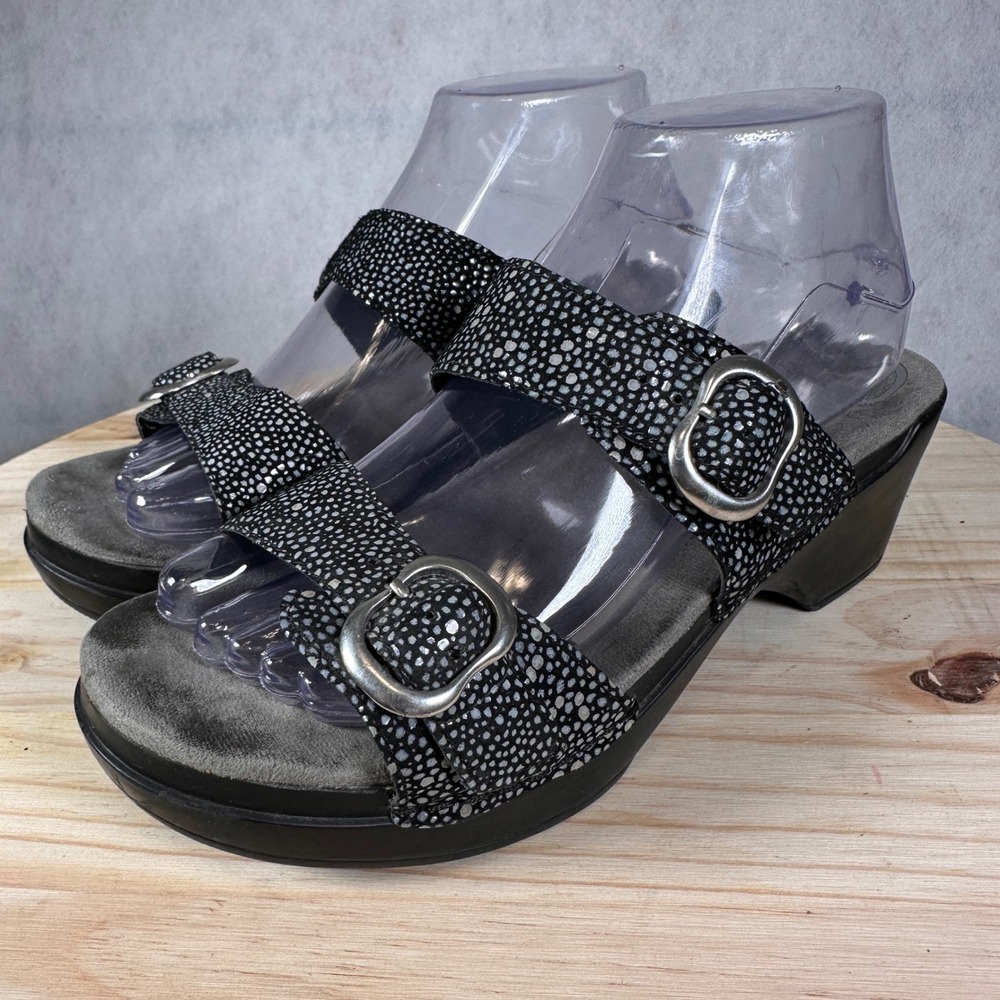 Dansko Wedge Sandals Womens 8.5/39 Black Silver Metallic Buckle Slide Good